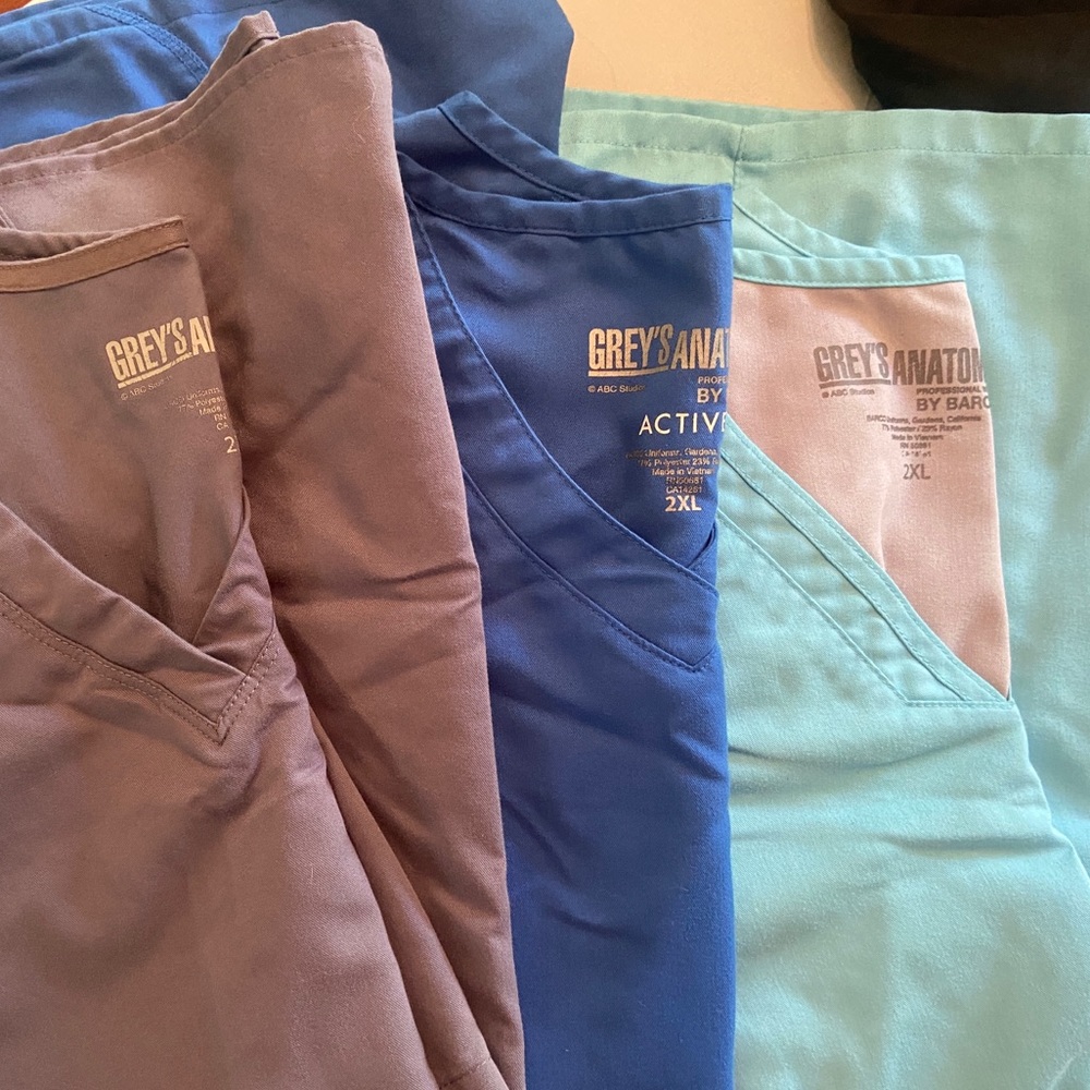 3 Greys Anatomy scrub tops XXL